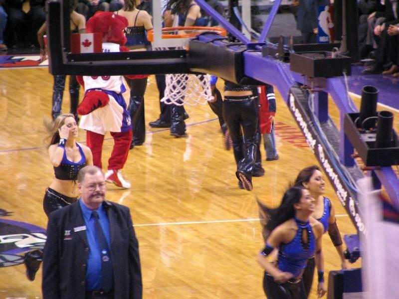 Raptors - 02.04.2005 394.jpg